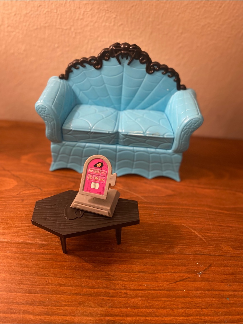 Monster High “Coffin Bean” Playset lot of 3 accessories